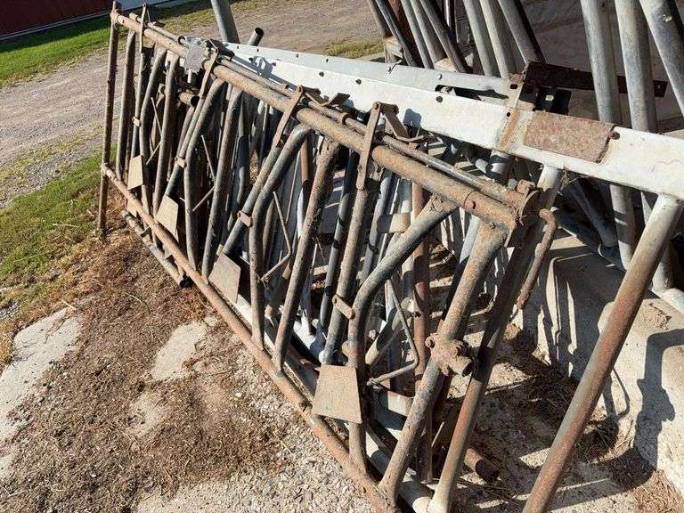 Locking Head Gates image