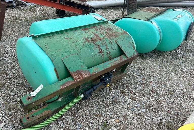 (2) 250 Gallon Spray Tanks w/ Center Mounting Bracket image