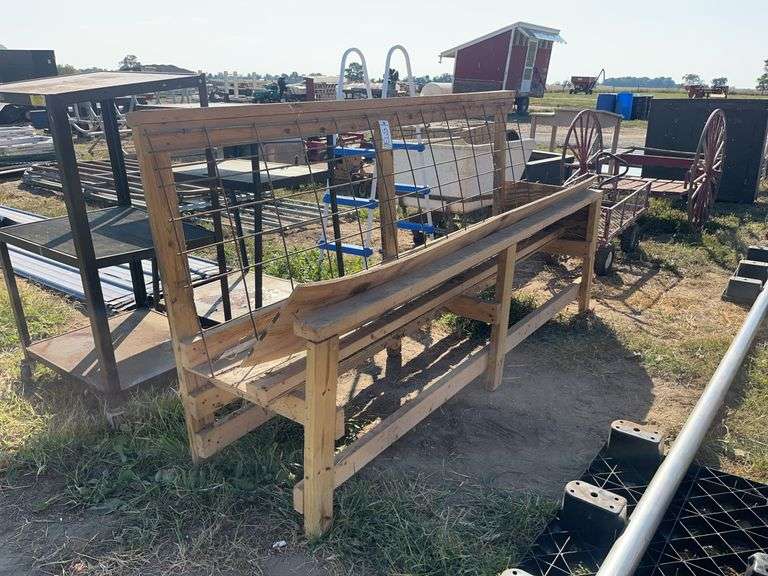 8' wood manger, row:5 image