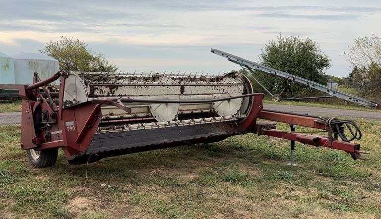 International 990 hay bine, M, row:3 image