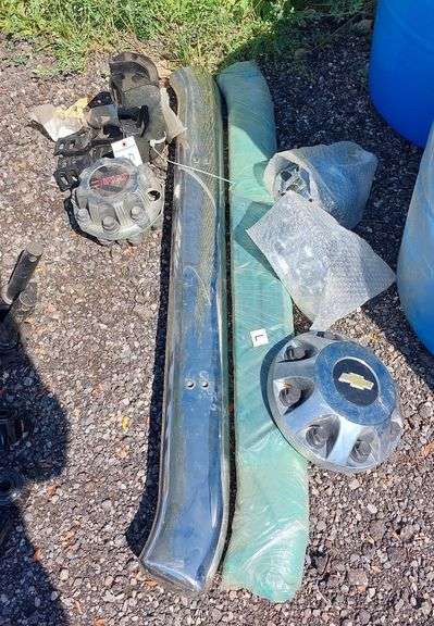 Truck Step Rails & Hub Caps image