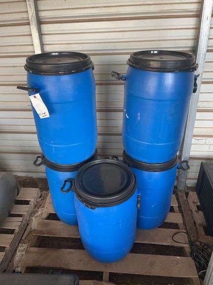 (5) 10 gallon removable lid barrels, bldg:green image