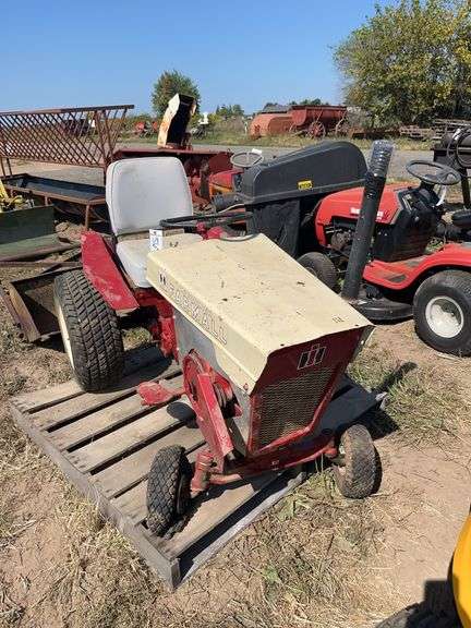 16HP Jacobson pulling lawn tractor, row: 5 image