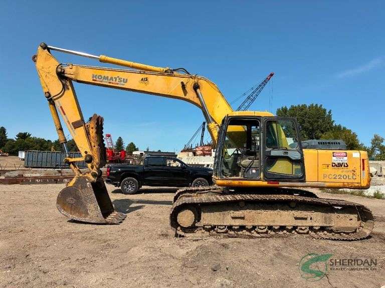 Komatsu PC 220LC Excavator showing 11,962 hours image