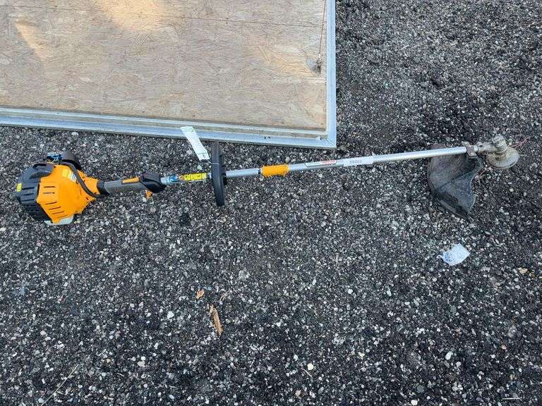 Cub cadet combo unit with weed whip head image