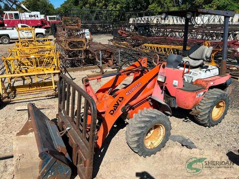 2000 Kubota R520 Wheel Loader with Bucket and Forks image