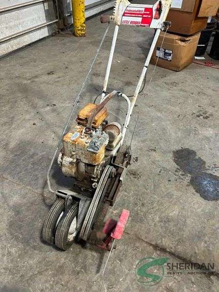 Sidewalk edger image