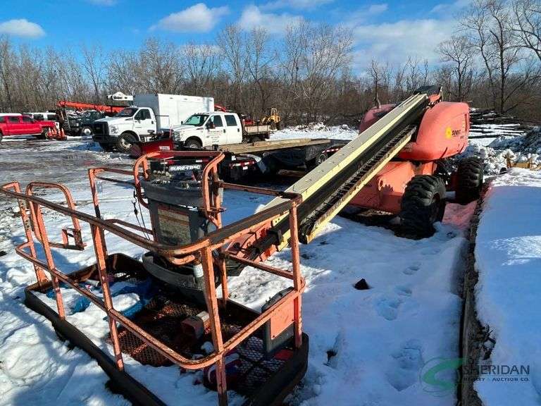 JLG 600S self propelled boom lift image