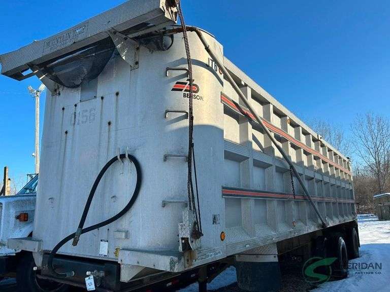 35' Benson Trailer 1989 image