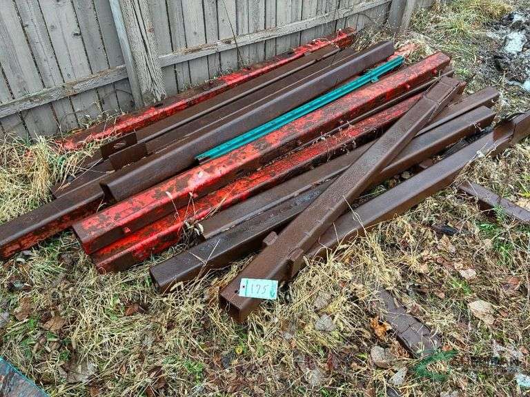 Steel rakes for log hauling on trailers image