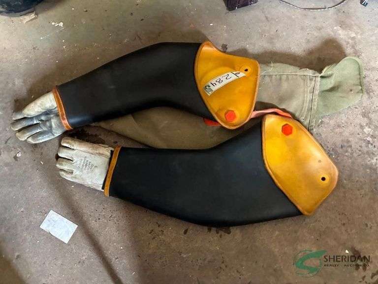 Lineman gloves image