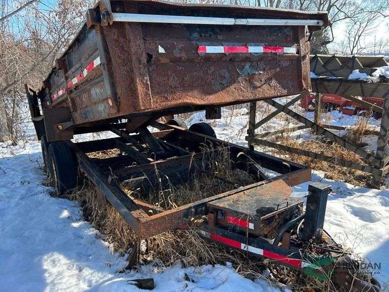 Dump Trailer rough condition image