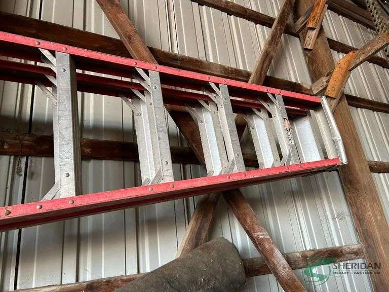 13ft Step ladder image