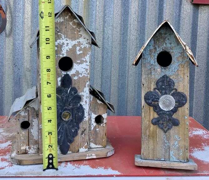 2 Bird Houses