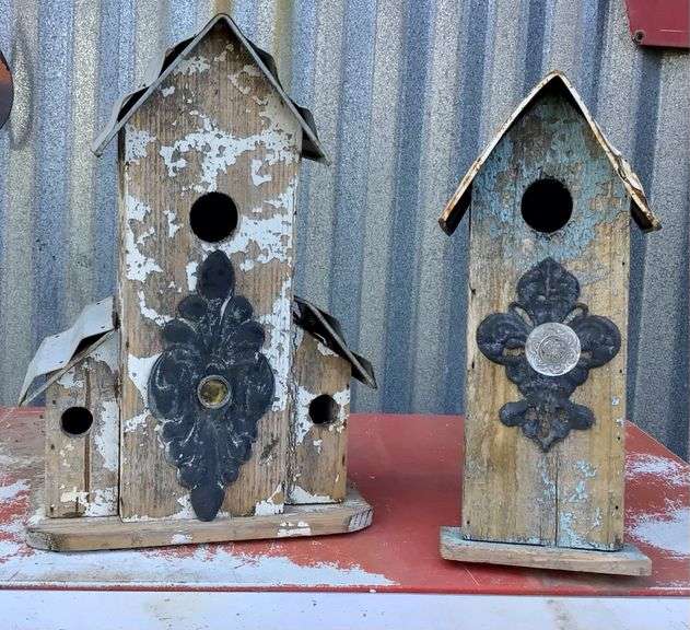 2 Bird Houses