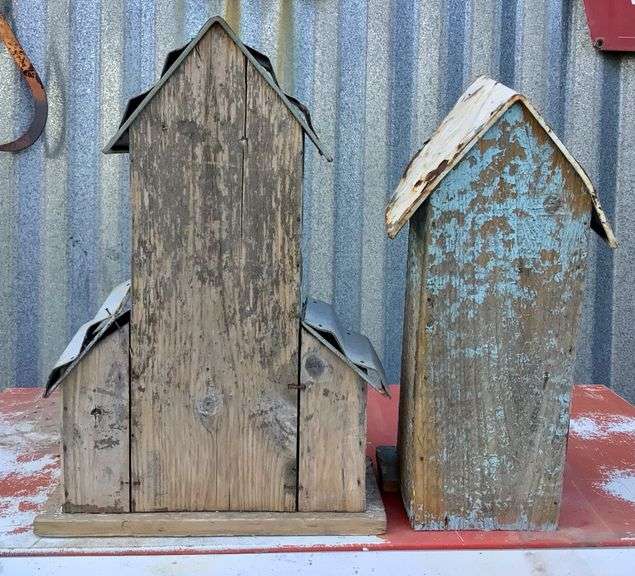 2 Bird Houses
