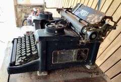 Royal Typewriter