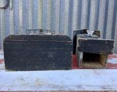 2 Bird Houses