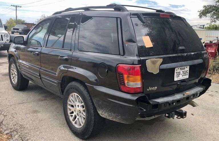 2004 Jeep Cherokee - good blue title * i have the key * broke down on the side of the road