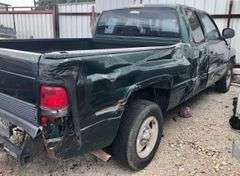 2001 Dodge 1500 - abandoned on private property * no key * storage lien