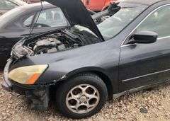 2003 Honda Accord - wrecked * good blue title * owner signed in the wrong place