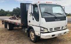 2006 Isuzu NPR - good blue title * transmission bolts fell out, transmission twisted and broke the case & also messed up the motor * Has the 6.0L gas motor from Chevy