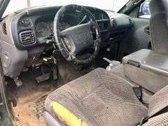 2001 Dodge 1500 - abandoned on private property * no key * storage lien