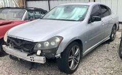 2006 Infiniti M35 - wrecked, abandoned on the side of the road * no key * storage lien