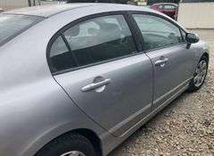 2009 Honda Civic - rebuilt salvage * has key * check engine light on * runs/drives * good blue title