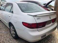 2005 Honda Accord - wrecked in front end * i have the key * motor still runs and sounds good * leather interior * good blue title