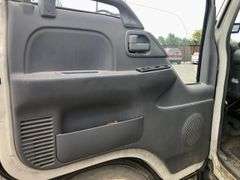 2006 Isuzu NPR - good blue title * transmission bolts fell out, transmission twisted and broke the case & also messed up the motor * Has the 6.0L gas motor from Chevy