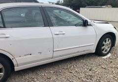2005 Honda Accord - wrecked in front end * i have the key * motor still runs and sounds good * leather interior * good blue title