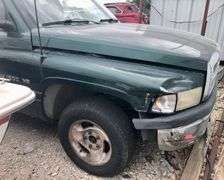 2001 Dodge 1500 - abandoned on private property * no key * storage lien