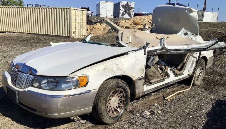 2000 Lincoln Town Car