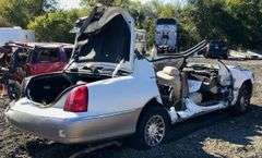 2000 Lincoln Town Car