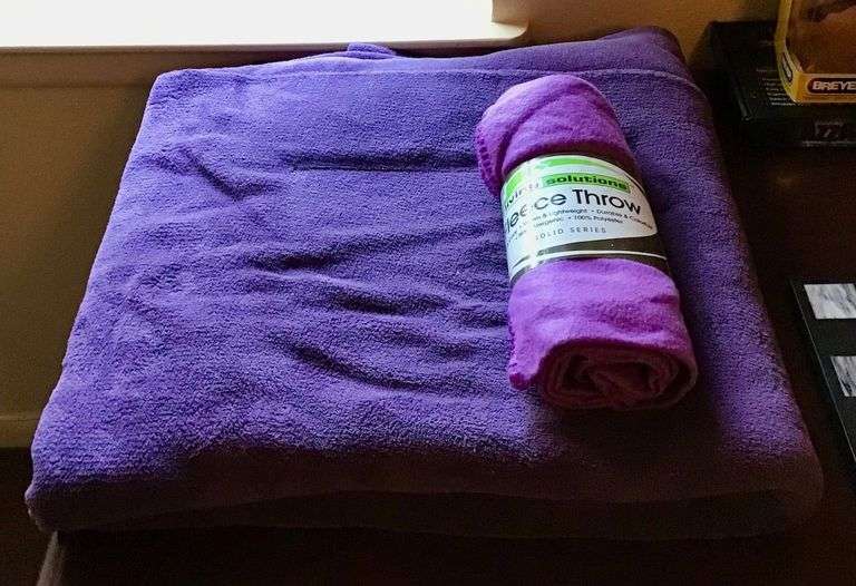 2 Fleece Throws