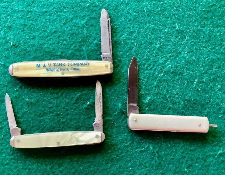 3 Pocket Knives