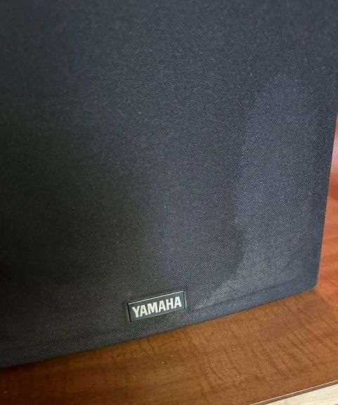 Pair of Yamaha Speakers