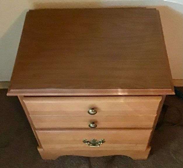 Carolina Night Stand