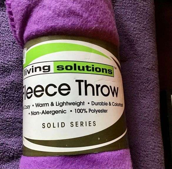 2 Fleece Throws