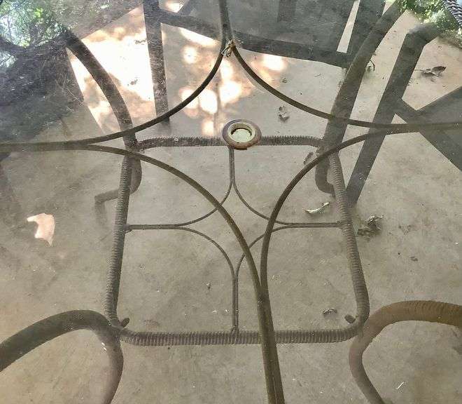 Patio Table with 2 Chairs