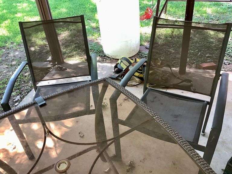 Patio Table with 2 Chairs