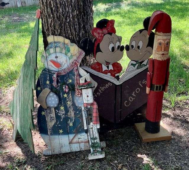 Christmas Yard Decorations