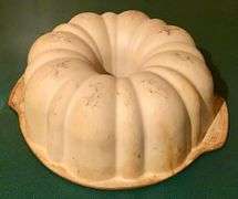 Stoneware Bundt Cake Pan