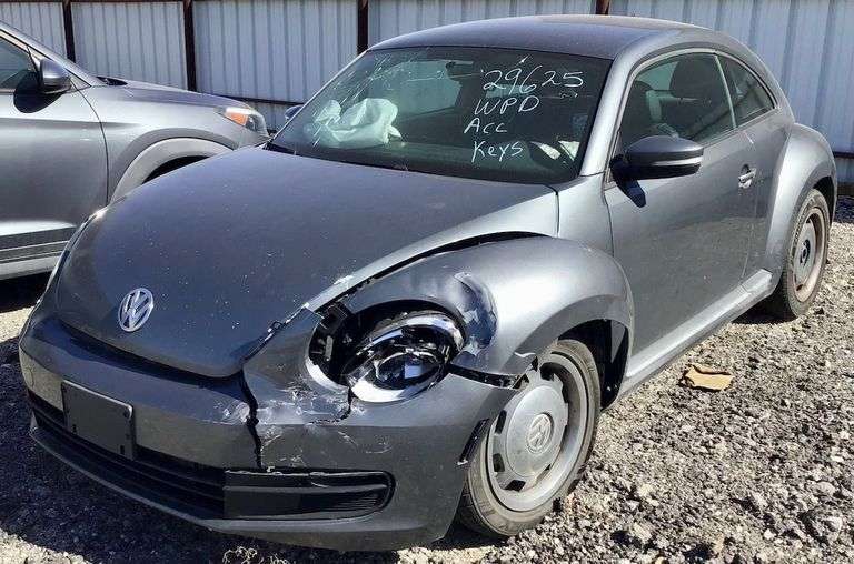 2012 Volkswagen Beetle image