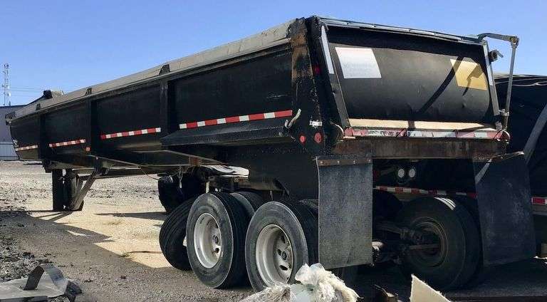 2002 Clement End Dump Trailer image