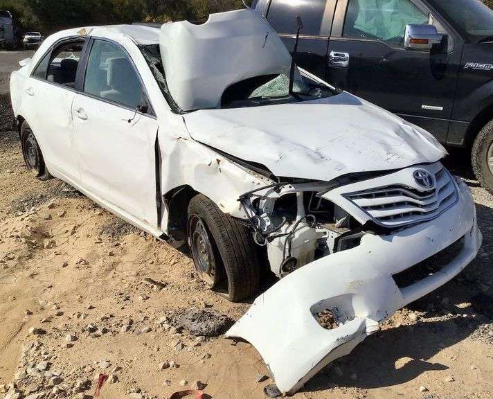 2011 Toyota Camry image