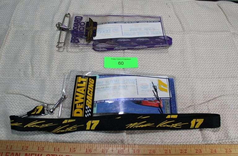 2 Pcs Lanyards image