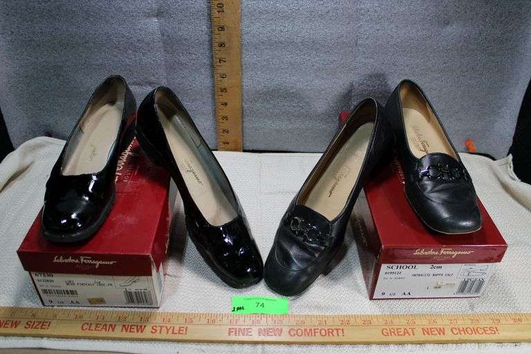 2 Pair Ladies Shoes - Size 9.5 AA image