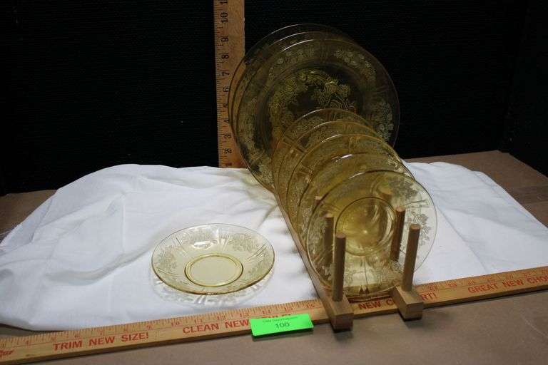 9 Pcs Federal Glass “cabbagerose” Amber Depression Glass image